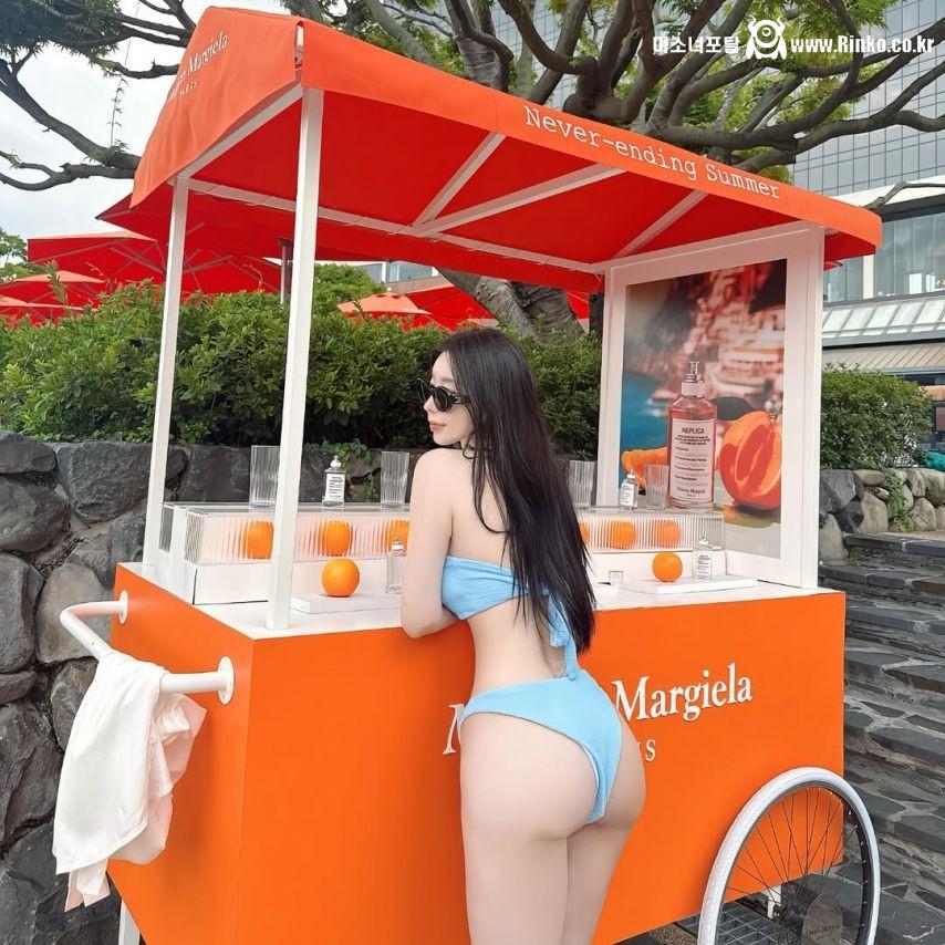 인강 강사의 섹시 비키니 몸매