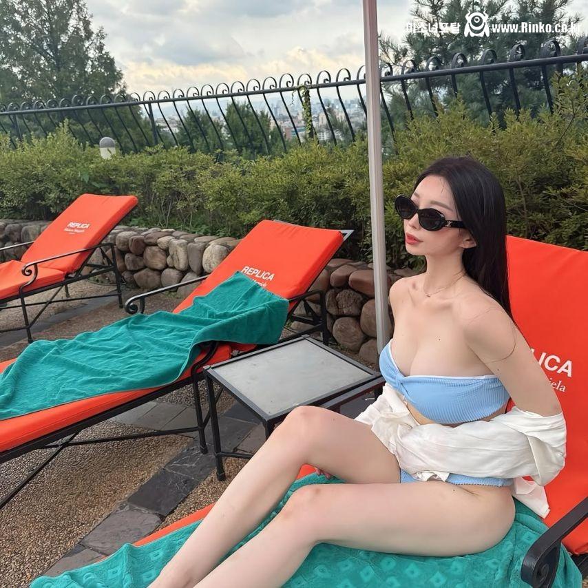 인강 강사의 섹시 비키니 몸매