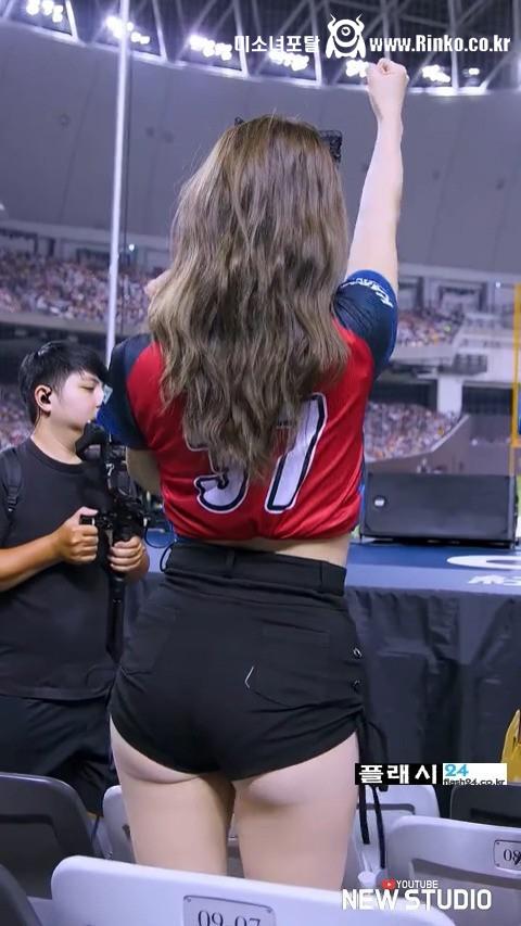 권희원 치어리더 1열 관중 시점