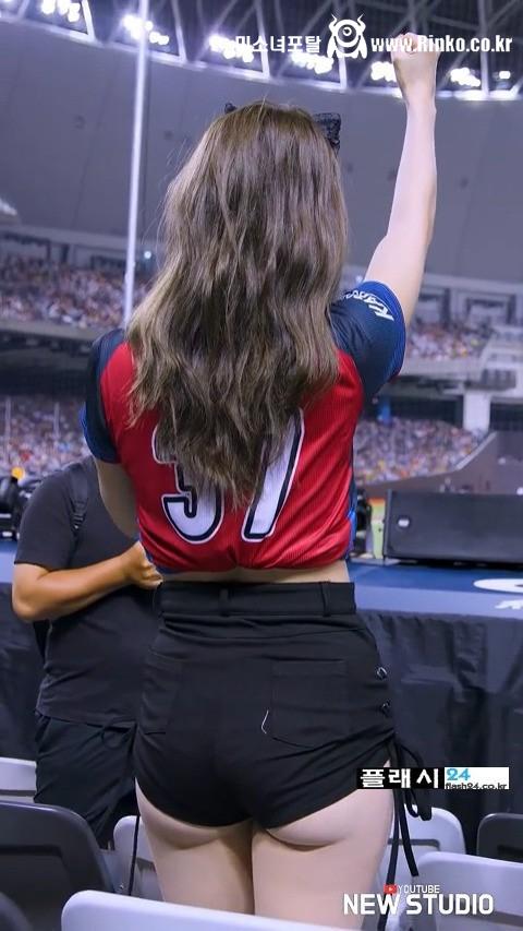 권희원 치어리더 1열 관중 시점