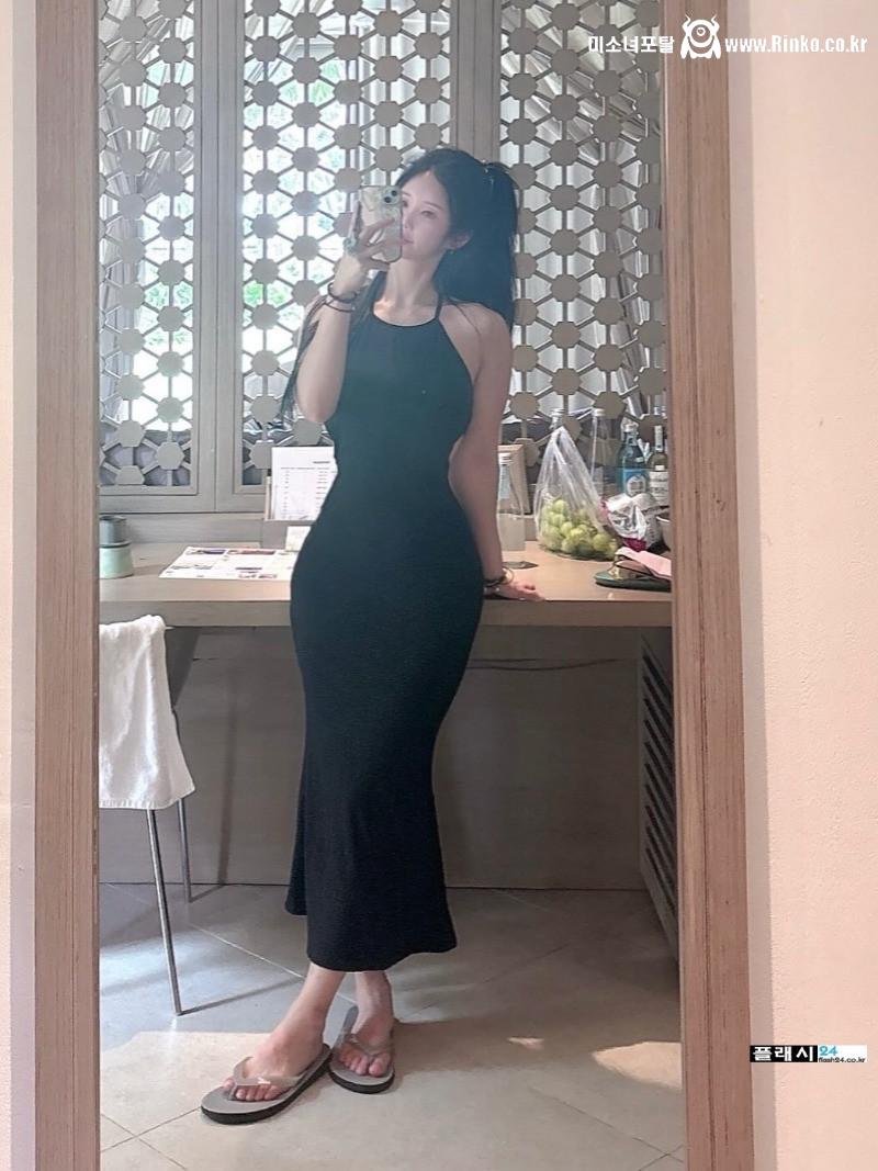 뒤태에 진심인 신애경