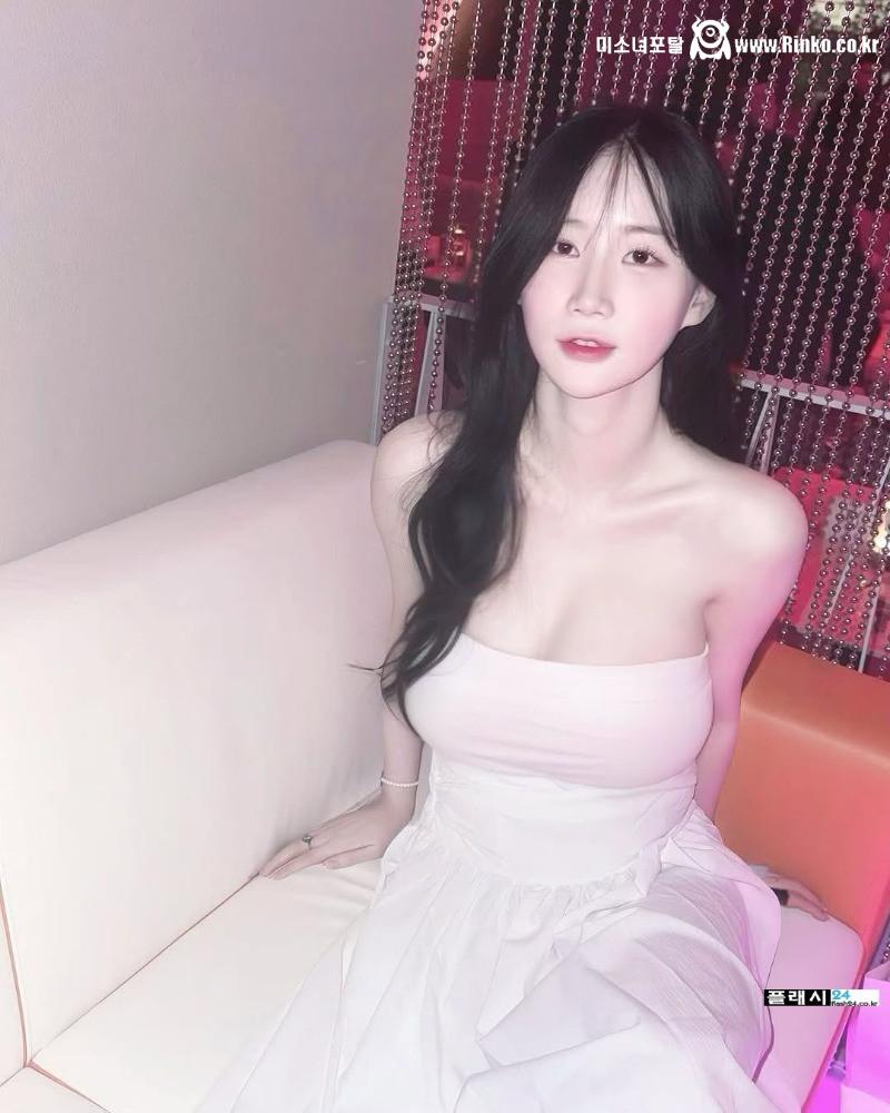 차원이 다른 흰 피부 아스나