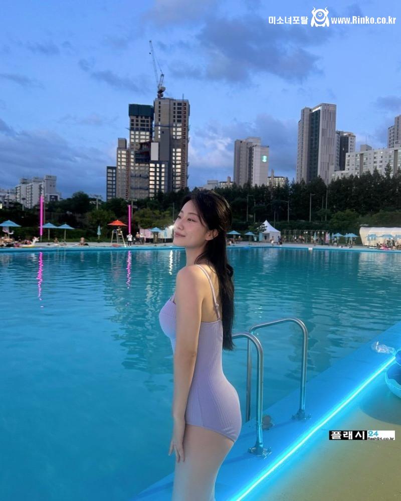 이뻐 보이는 여친 모습