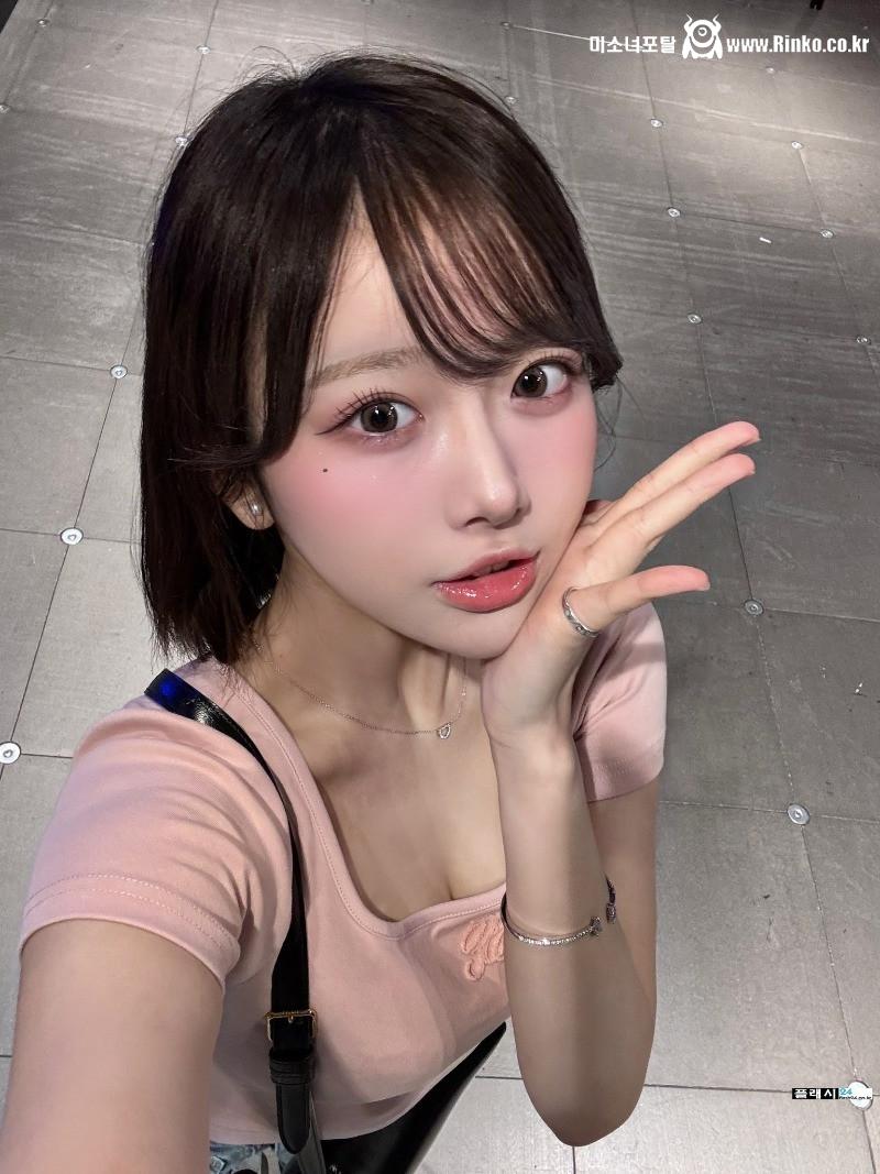 착하게 생긴 미모의 호텔 수영장 처자