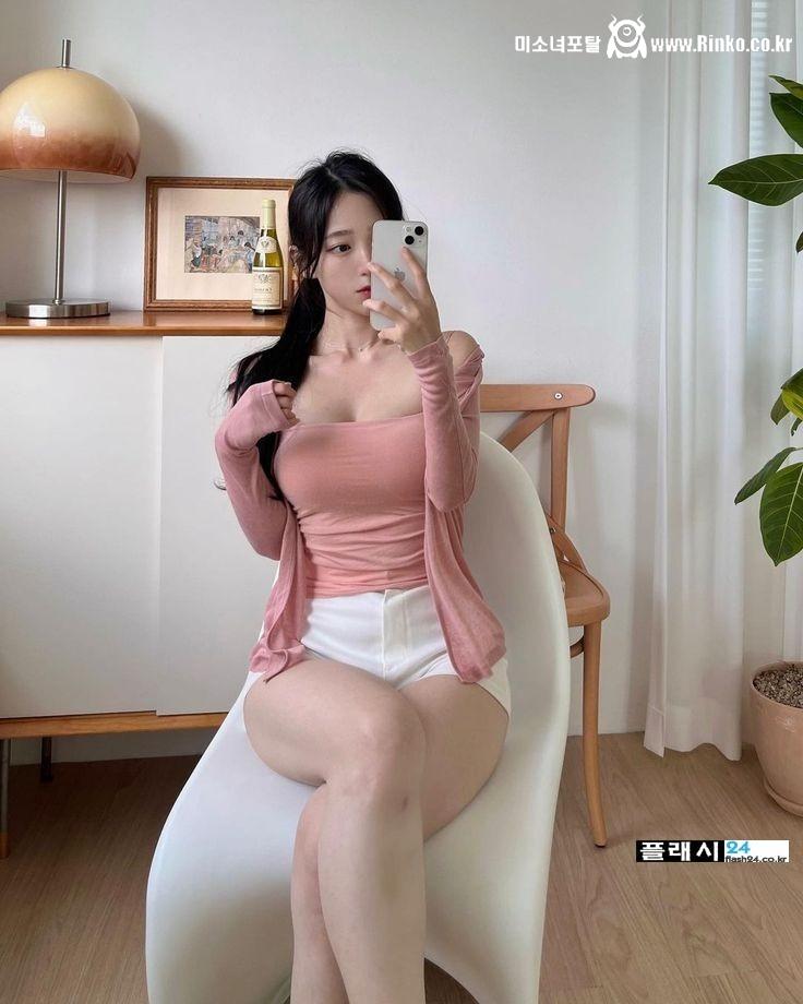 남자들 이런 허벅지 참 좋아한다