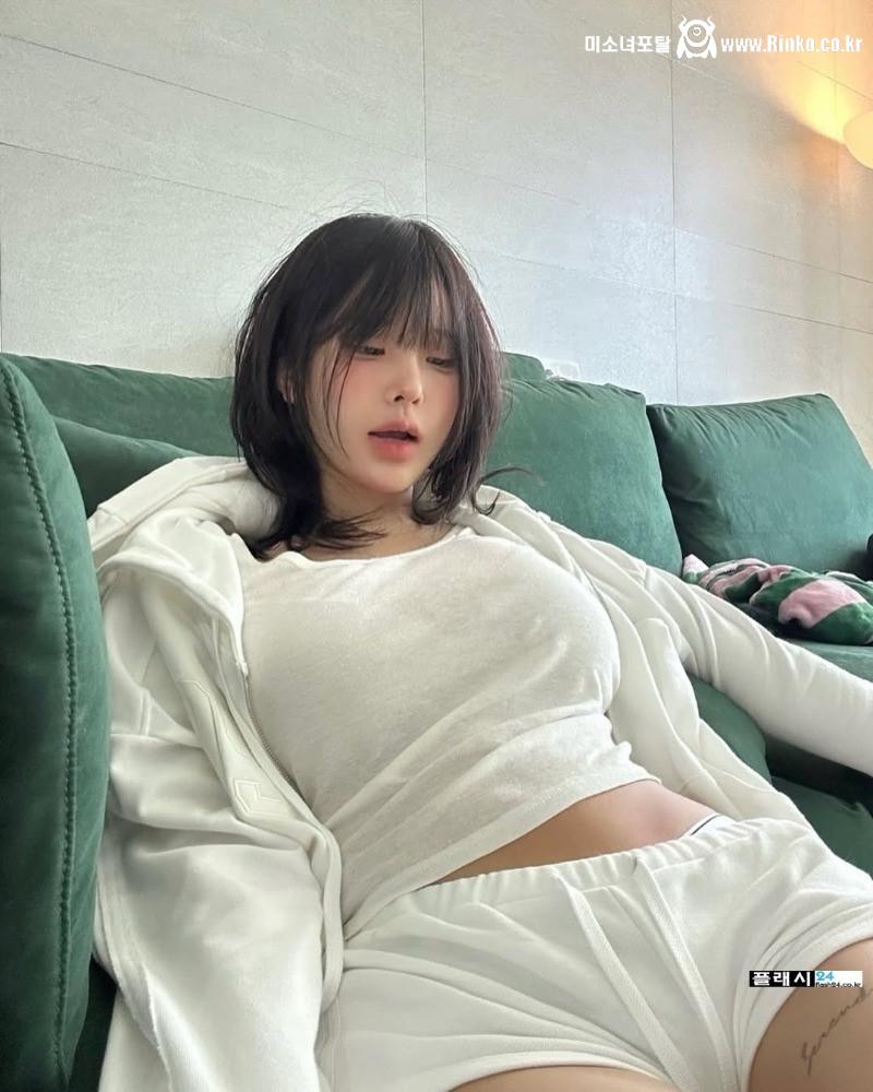 유유 이런 속옷 좋아하는구나