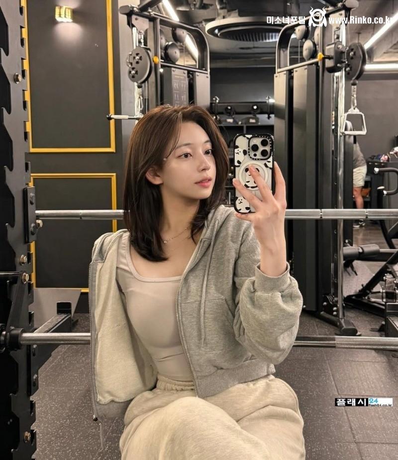 헬스 카리나 이주영 다롱 몸매