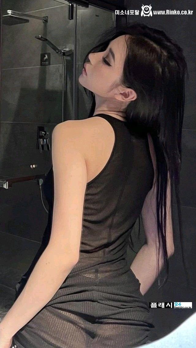 나도 지윤이 분위기는 못 참지