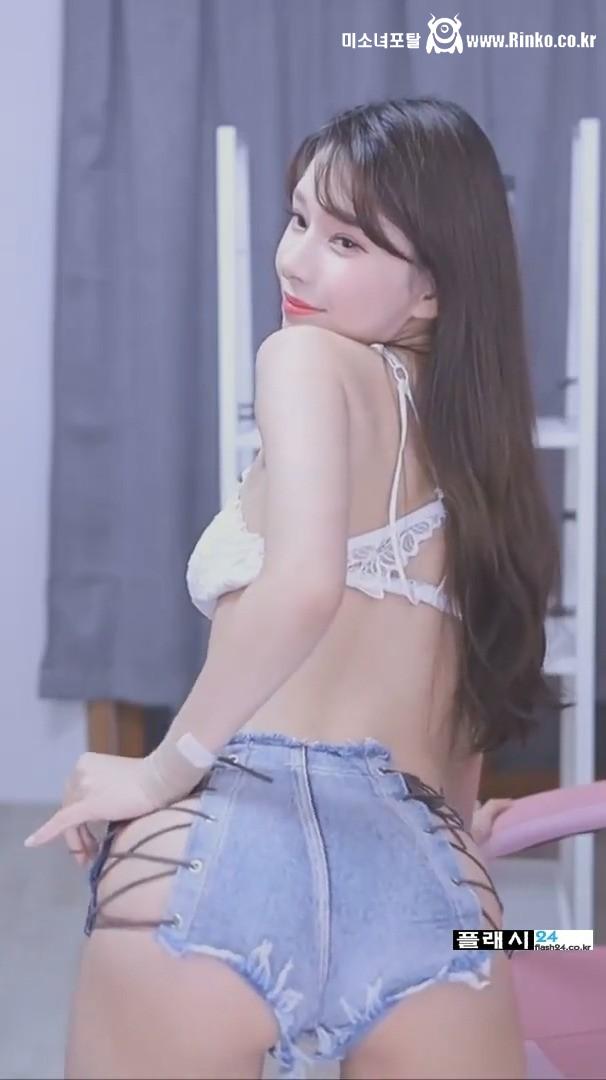 BJ 꽃사슴 잘돌리는 청팬츠 허리