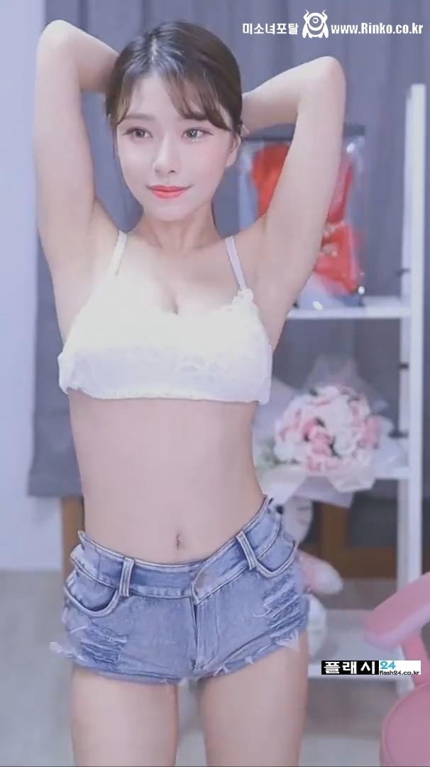 BJ 꽃사슴 잘돌리는 청팬츠 허리