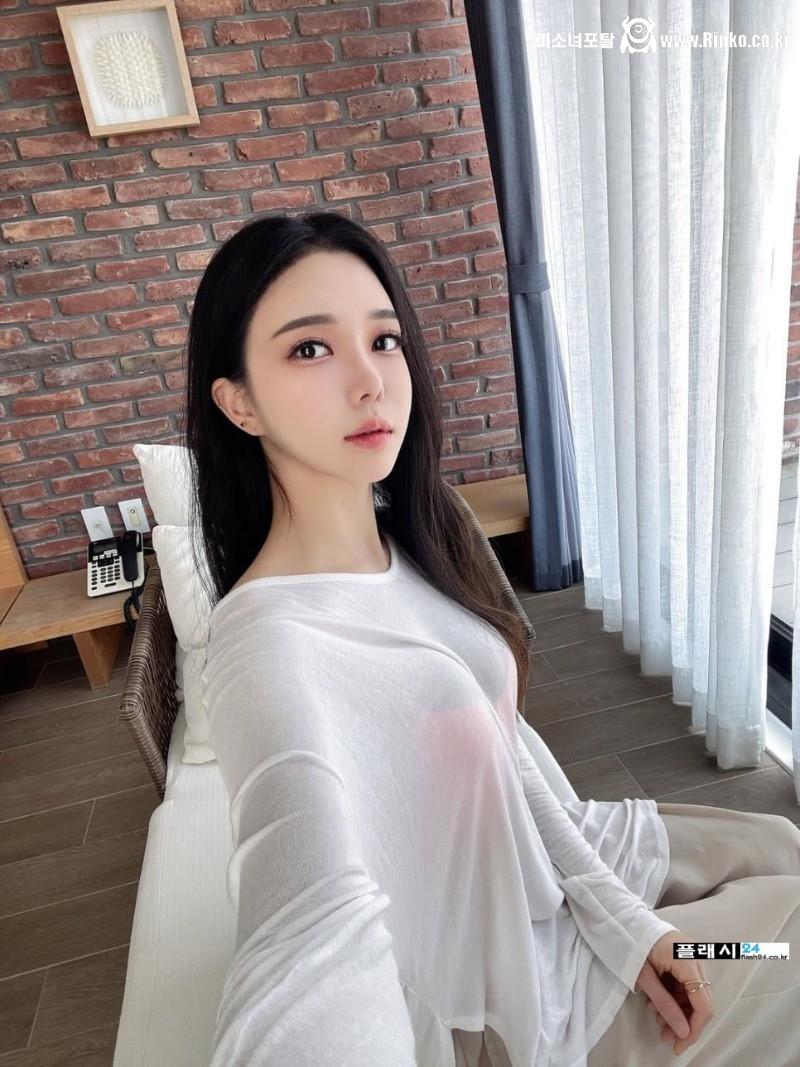 자전거타는 레이싱걸 안지아