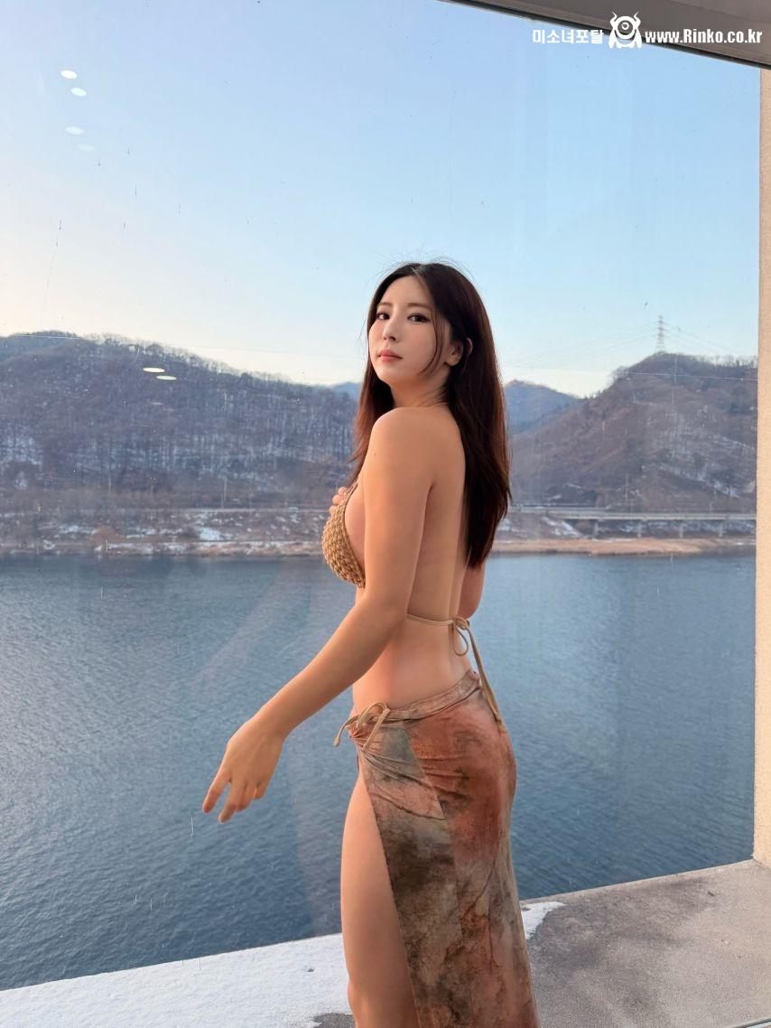 비키니 몸매 옆태