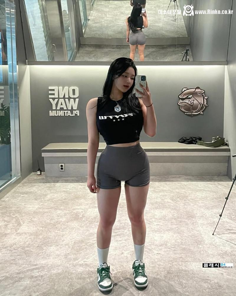 해변 골반녀 배유빈