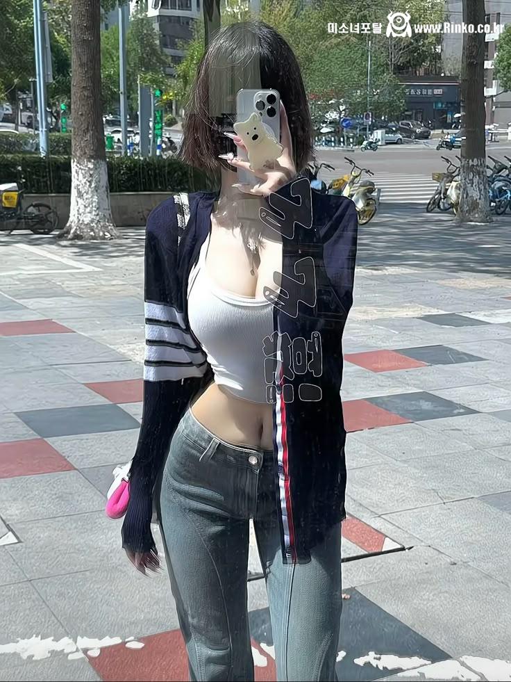 진짜 야한 여자는 다른 거 안입어도 된다..