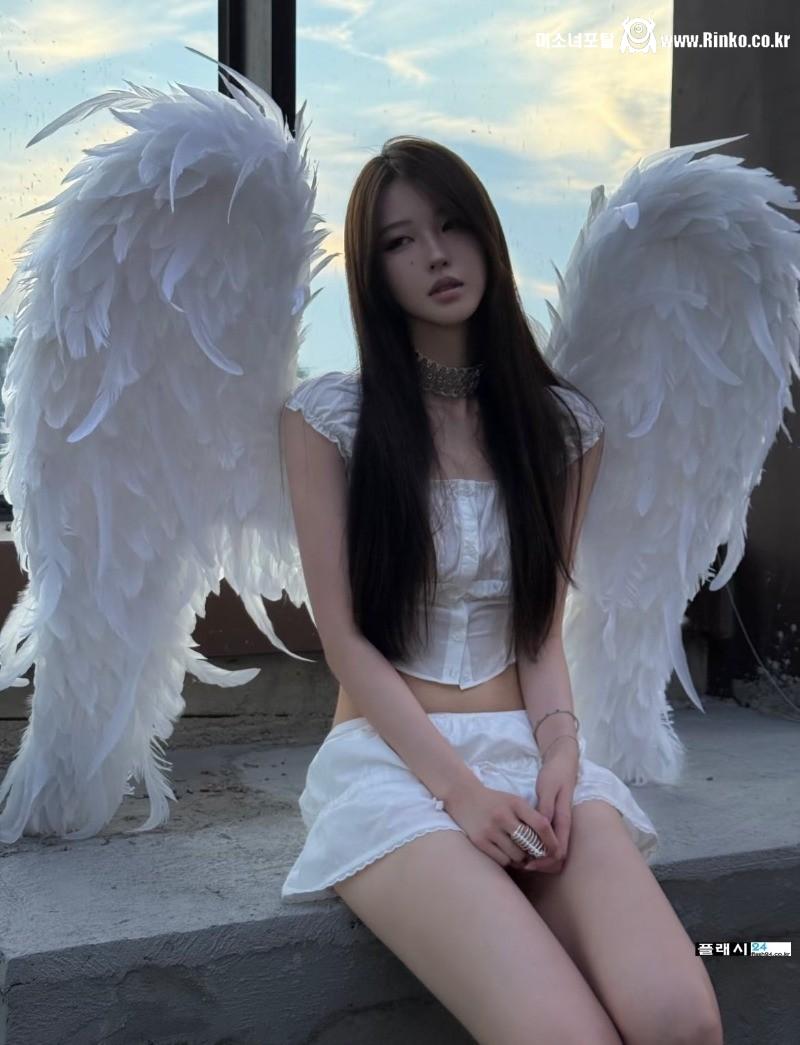 더럽히고 싶은 천사녀