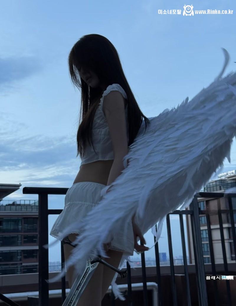 더럽히고 싶은 천사녀