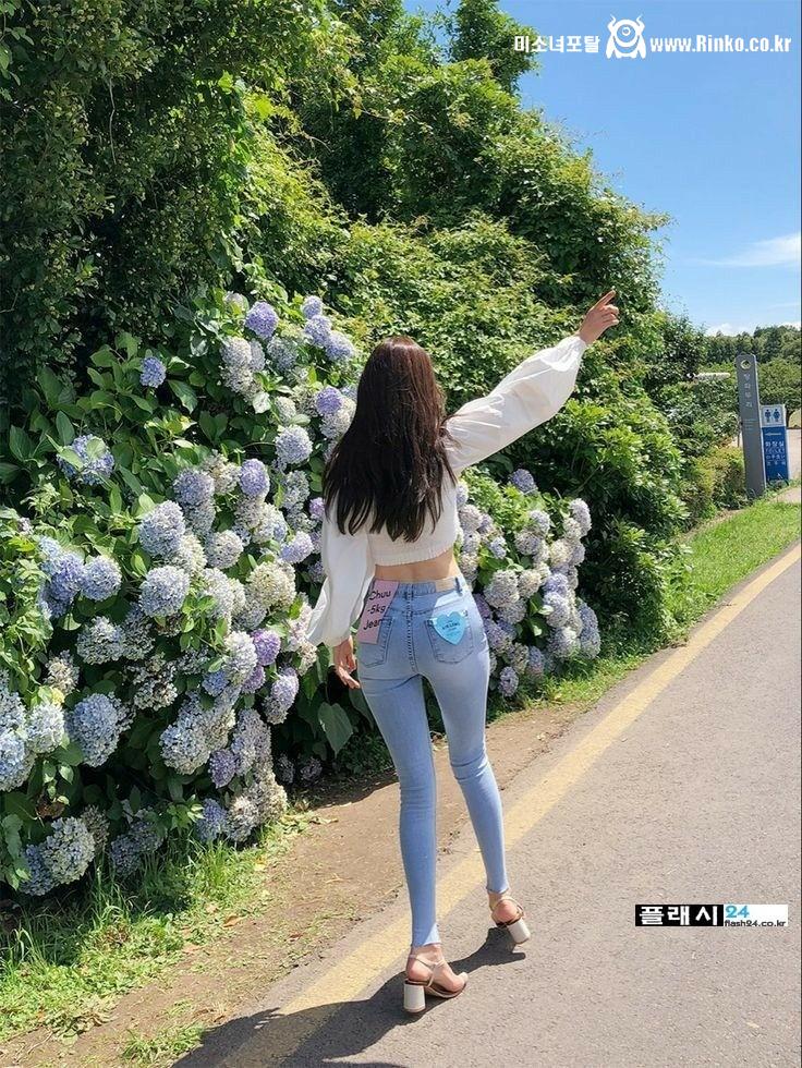 여친의 이런 뒤태는 참기 힘들지