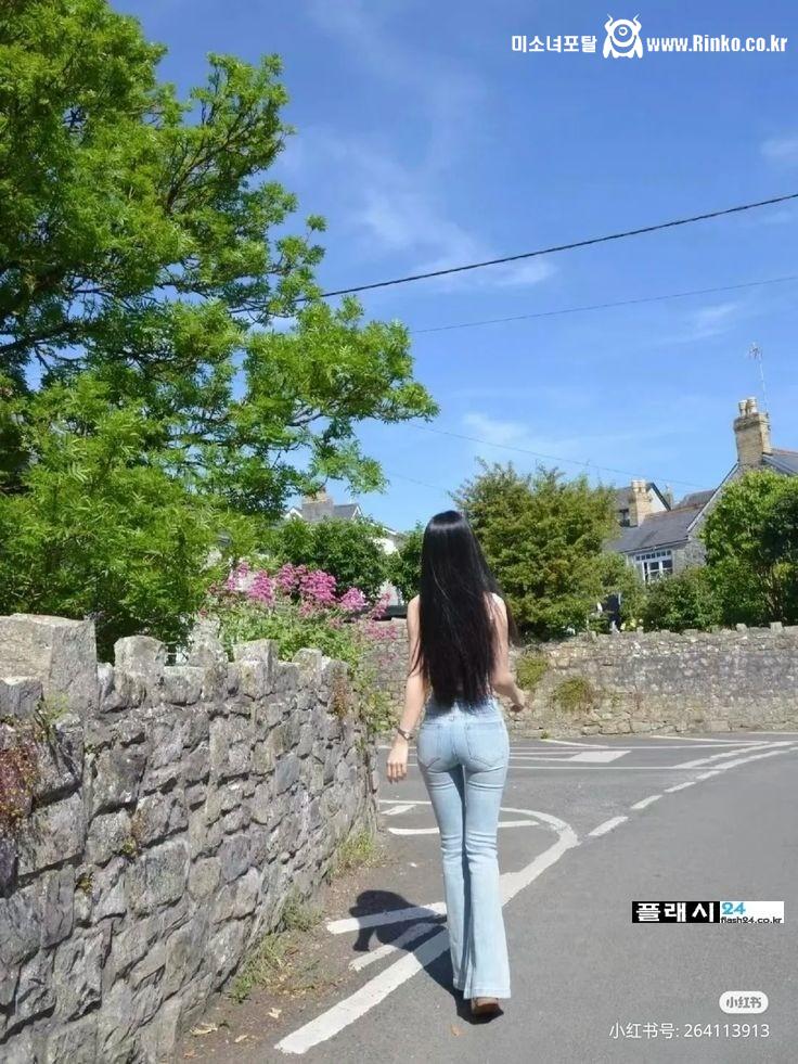 여친의 이런 뒤태는 참기 힘들지