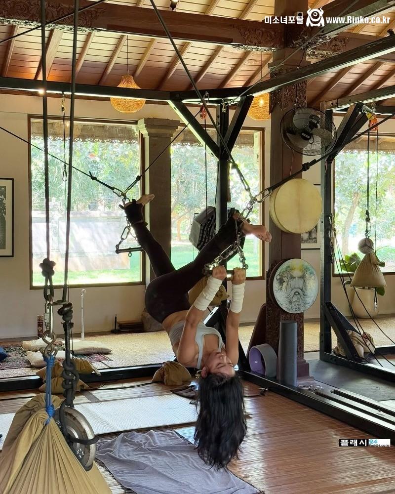 필라테스하는 로드걸 정주희