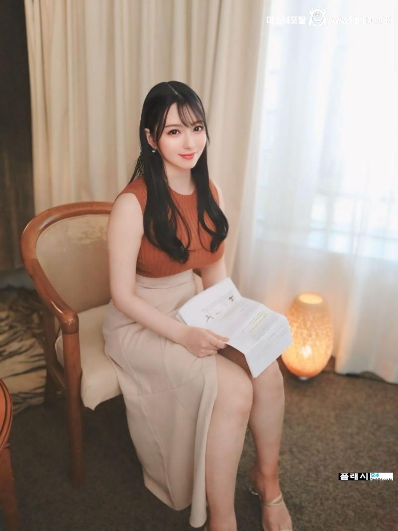 9월에 작품 나오는 중고신인 배우 히나노 카논