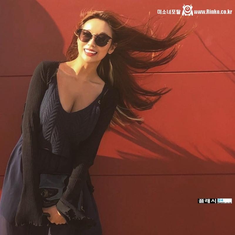 허애선 레이싱걸 이정도 사이즈였어