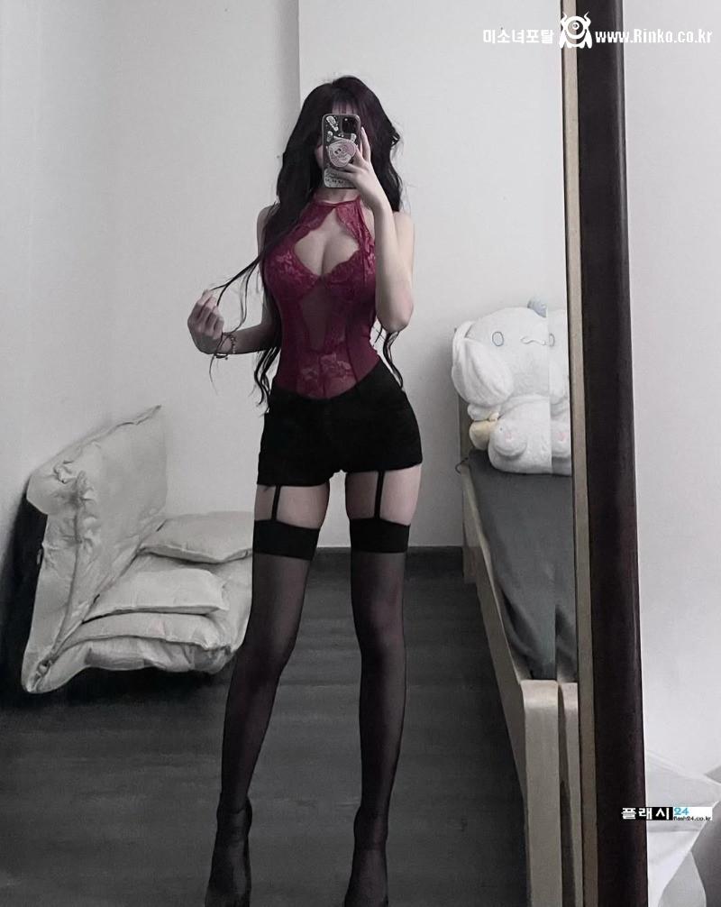 이누나는 옷이 너무 작은데