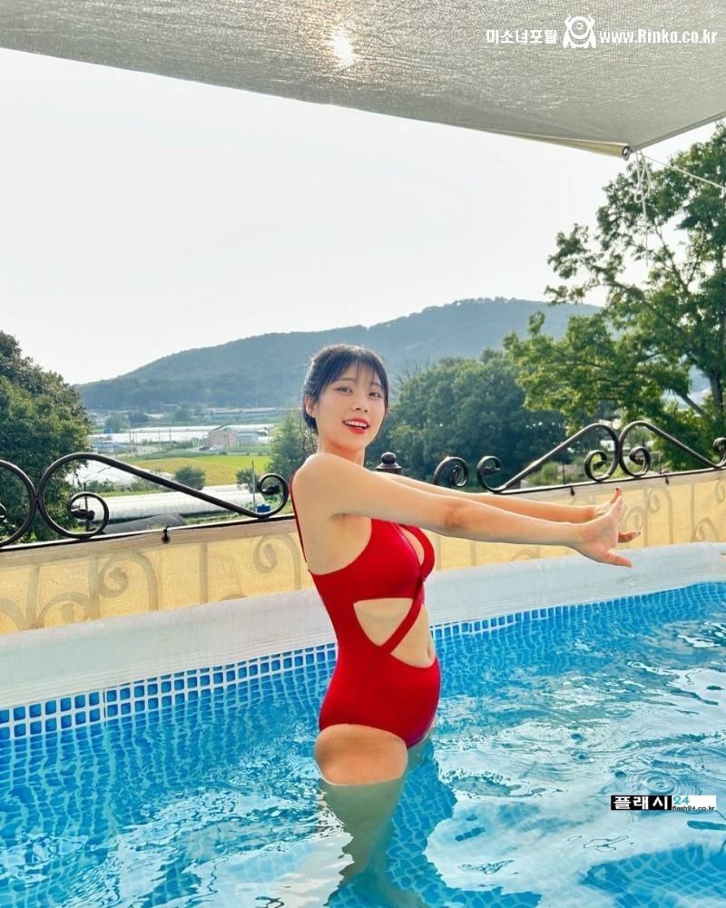 물놀이에 신난 개조이 주인