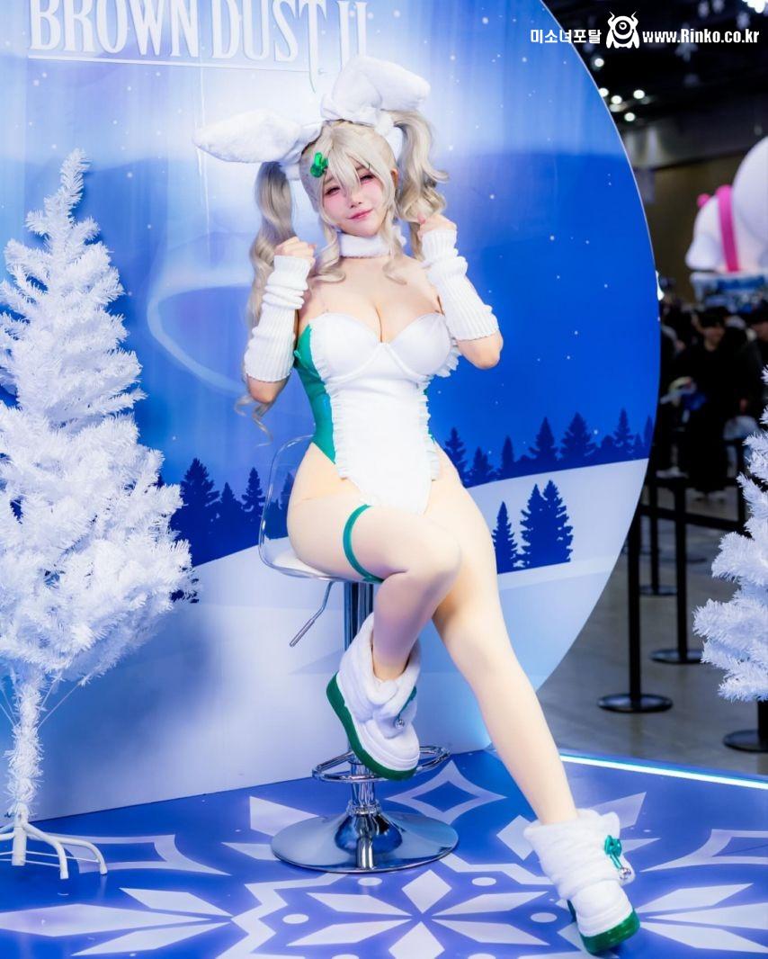 섹시한 토끼 바니걸 거유 가슴골