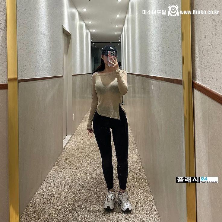 헬스장 복도 인증녀