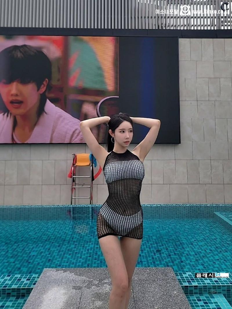 워터밤 카스쿨 레이싱걸 정하린