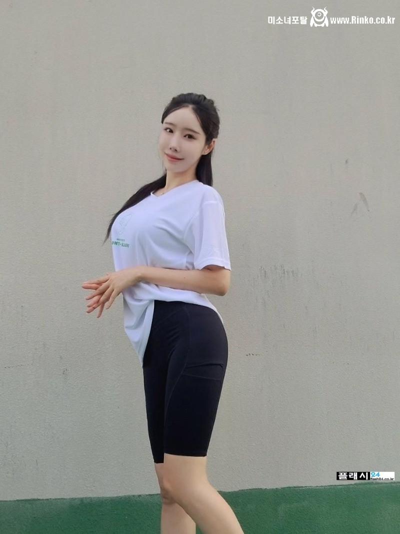 워터밤 카스쿨 레이싱걸 정하린