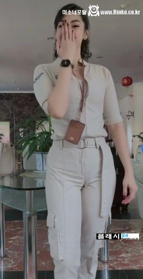 여기는 어느 항공사 스튜어디스죠