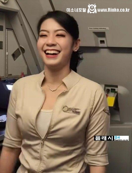 여기는 어느 항공사 스튜어디스죠