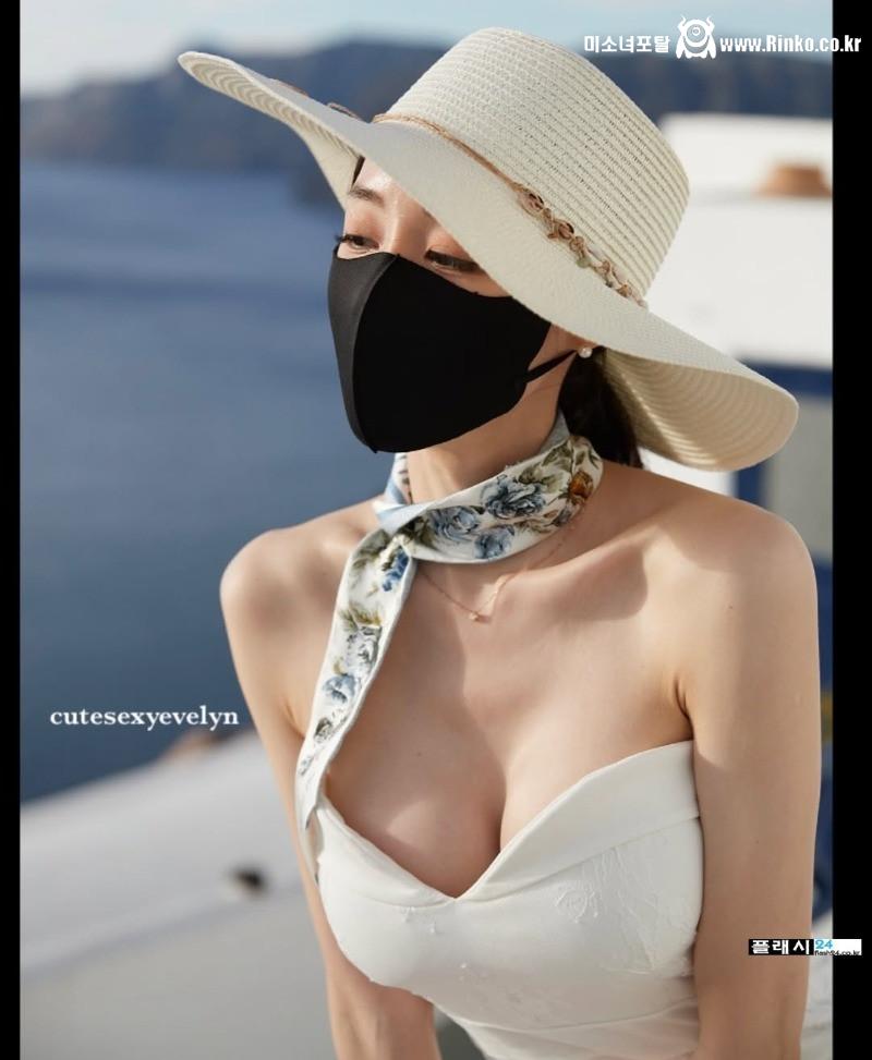 마스크 아직 안벗은 이블린 근황