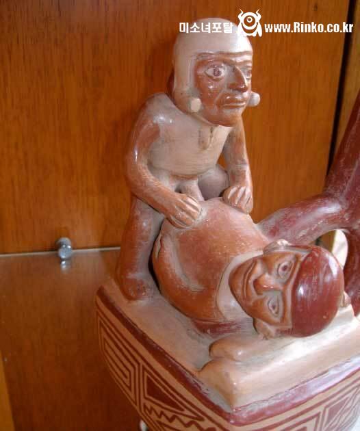 무려 2000년 된 포르노