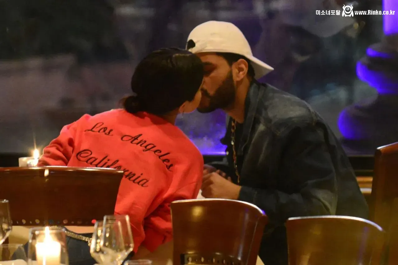 더 위켄드와 연애 당시 셀레나 고메즈 의상 & 몸매