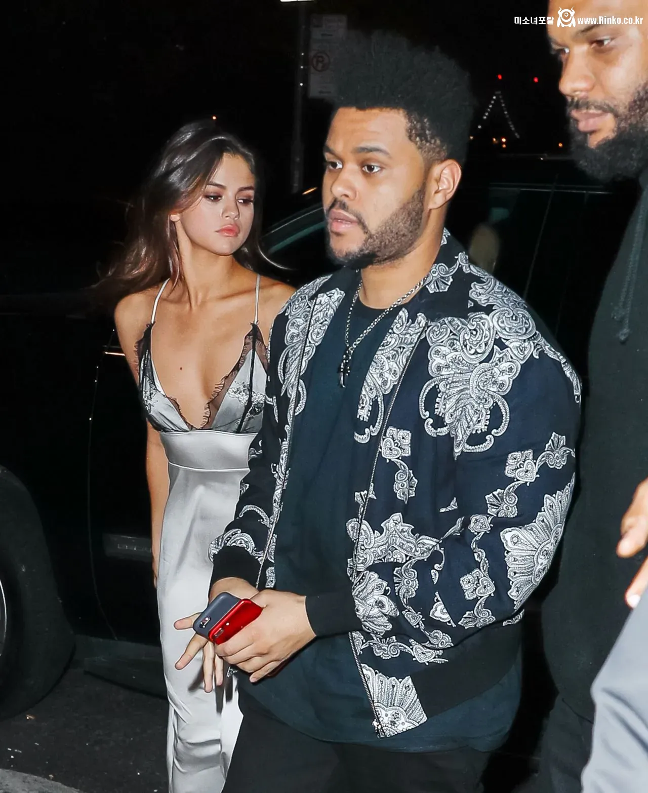 더 위켄드와 연애 당시 셀레나 고메즈 의상 & 몸매