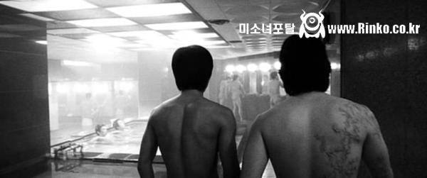 배우 유지태 어깨 수준