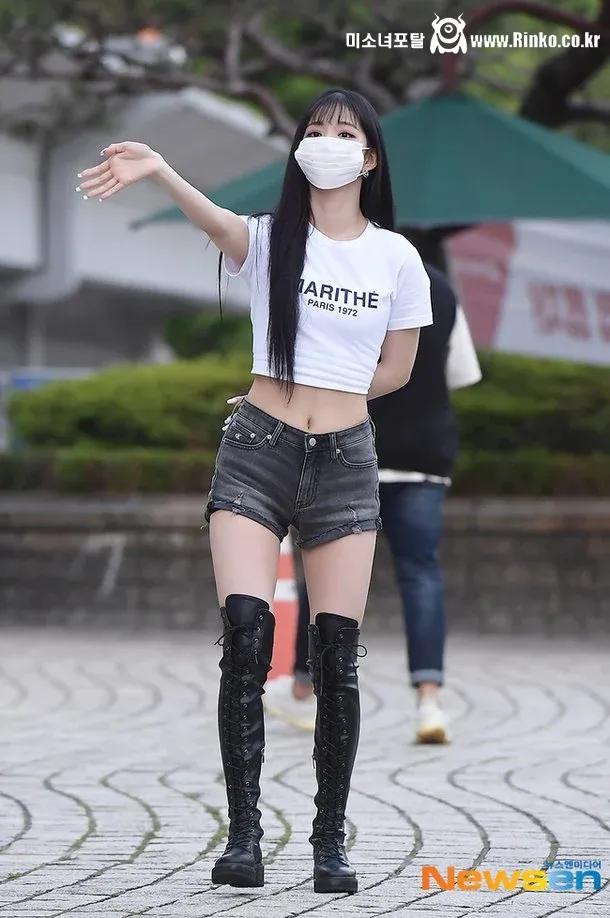 생각보다 다리가 짧은 여자 아이돌 모음