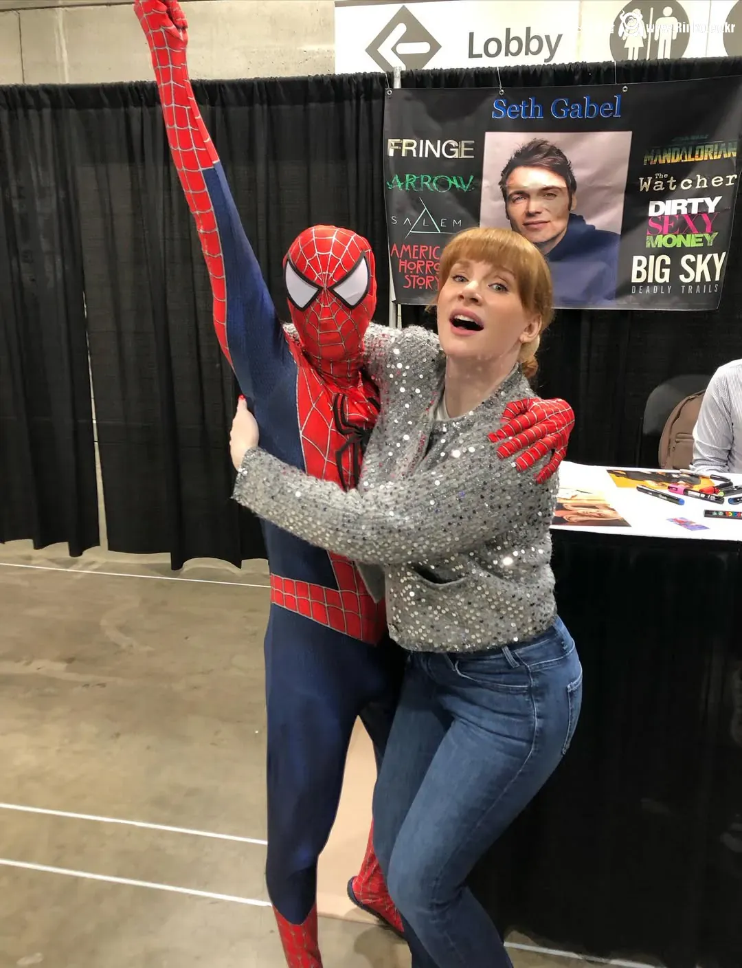 샘 스파이더맨 그웬 스테이시 배우의 팬 서비스