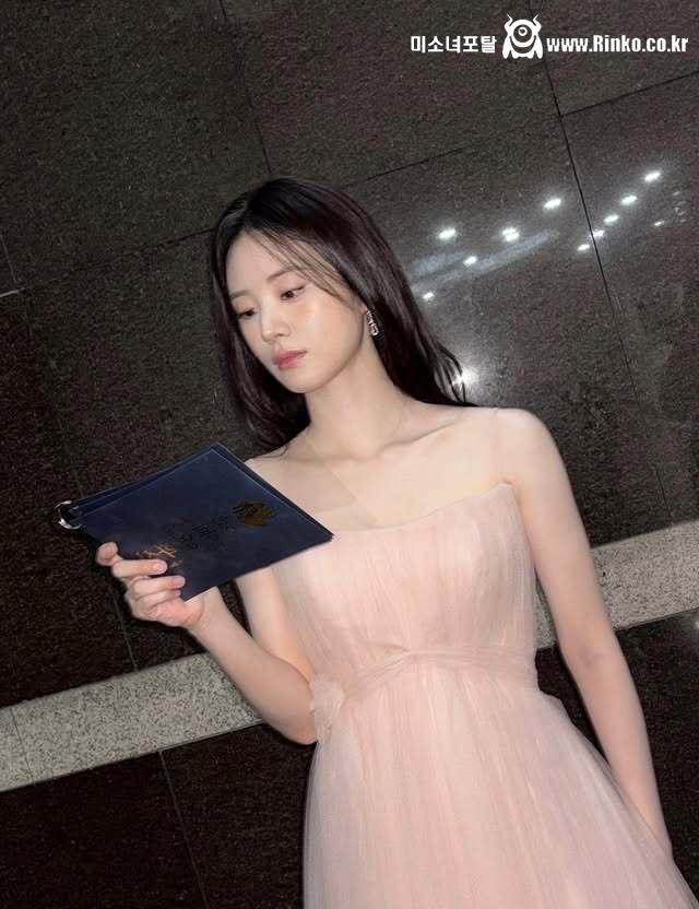 전공의 생활에서 고윤정 때문에 미모가 가려진 배우