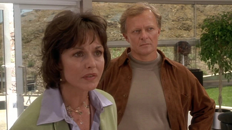 스타쉽 트루퍼스 원작소설과 영화의 차이점