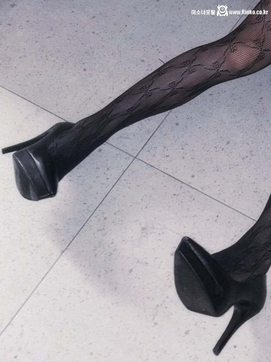 츠키 인스타에 올라온 또다른 ㅓㅜㅑ 한 사진