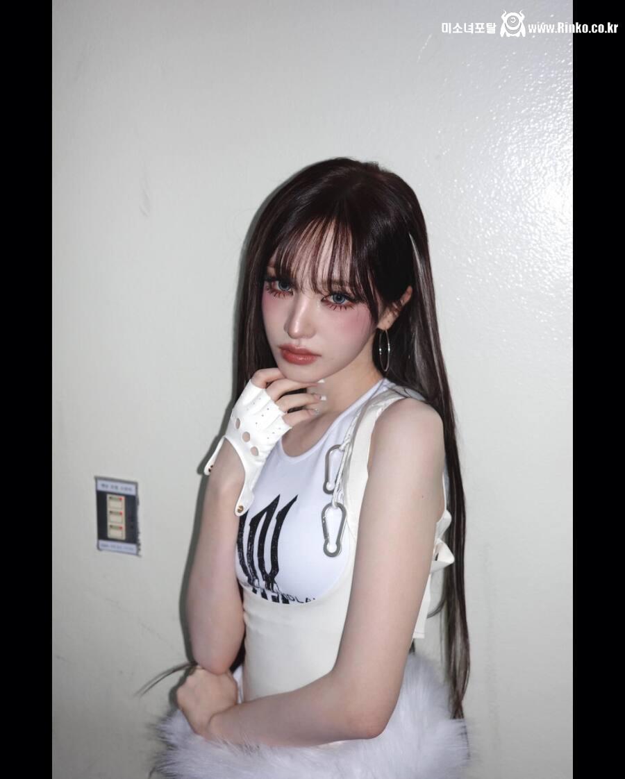 아이브는 못생긴 폭탄 멤버가 하나도 없네..