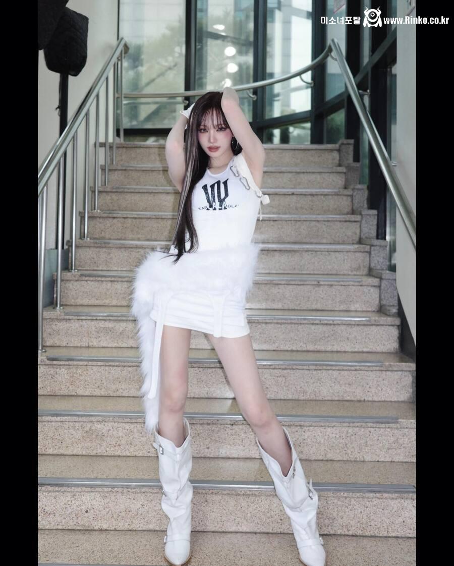 아이브는 못생긴 폭탄 멤버가 하나도 없네..