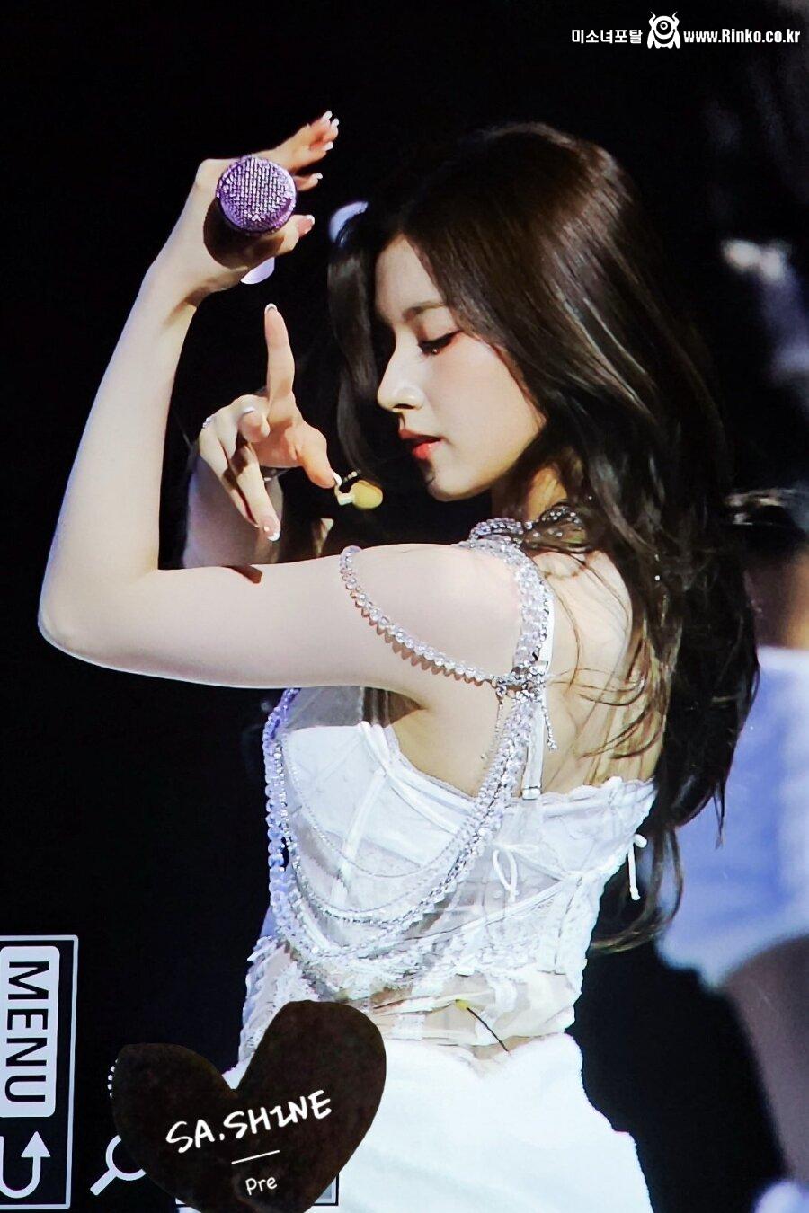 천상 아이돌.. 공주님 그 자체.. ㄹㅇ