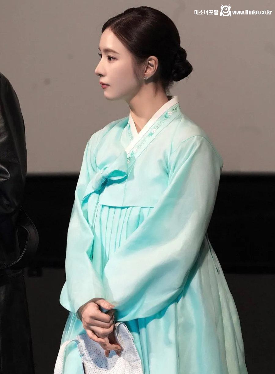 실물 보면 엄청 예쁘다는 연예인