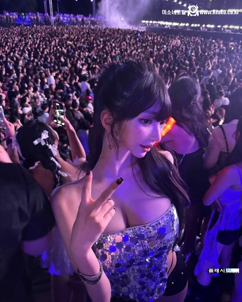 따라가고 싶어지는 마트 누나 홍설