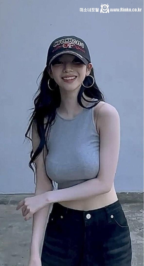 이쯤되면 진짜 궁금한 카리나 슴 위치