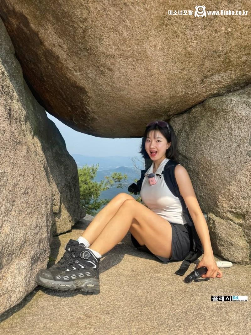 산에서 내려온 유튜버 백만송희